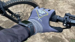 Read more about the article Biking Gloves Guide